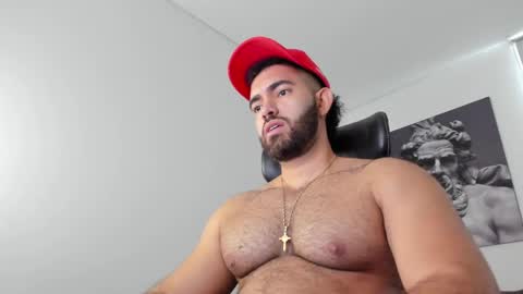 Snapshot of simon_leon01 chatting on May 28, 10:07 pm simon_leon01 online show from May 28, 10:07 pm