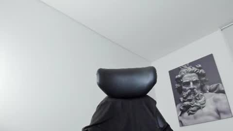 Snapshot of simon_leon01 chatting on July 23, 12:13 am simon_leon01 online show from July 23, 12:13 am