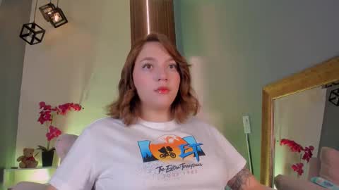 Snapshot of simonastar_ chatting on February 27, 1:11 pm simonastar_ online show from February 27, 1:11 pm