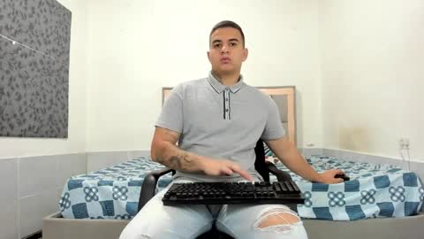 SIMON KELER online show from April 2, 9:40 am