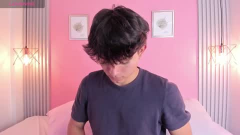  Simon  online show from December 13, 8:37 pm