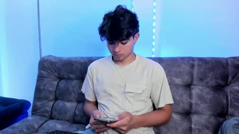  Simon  online show from January 18, 3:16 pm