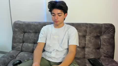  Simon  online show from January 22, 8:06 pm