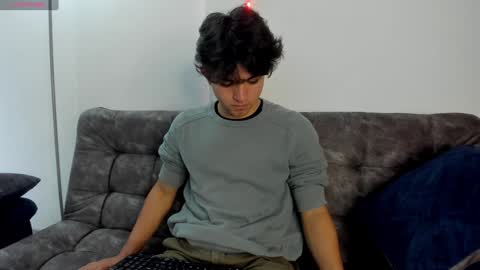  Simon  online show from February 4, 1:48 pm