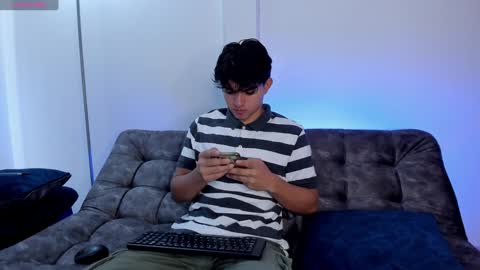  Simon  online show from February 7, 2:37 pm