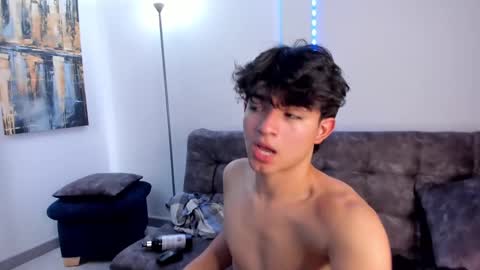  Simon  online show from February 12, 8:50 pm