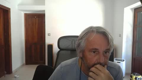 Simon online show from May 9, 8:41 am