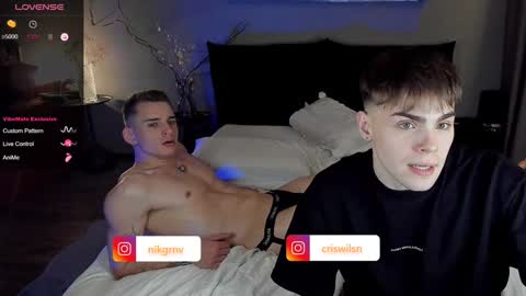 Snapshot of simonwnl chatting on January 25, 6:46 pm Simon online show from January 25, 6:46 pm