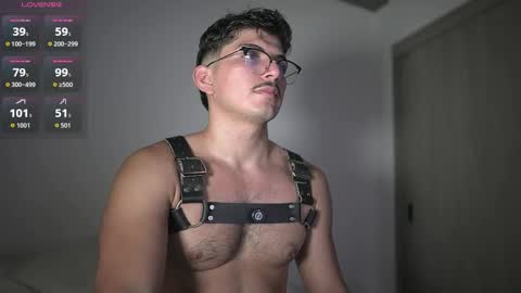 Snapshot of simoon_01 chatting on May 28, 8:50 pm SIMOON online show from May 28, 8:50 pm
