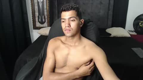 Snapshot of simple_guyy chatting on October 21, 3:29 am Andrey online show from October 21, 3:29 am