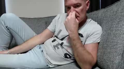 Ricky online show from November 8, 2:39 pm