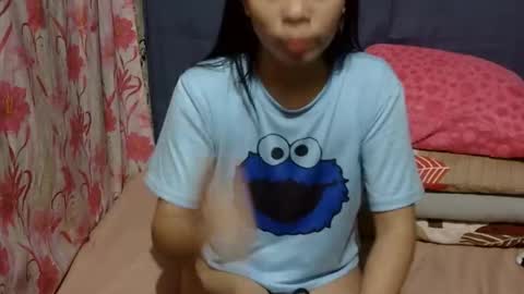 mia online show from March 12, 12:06 am