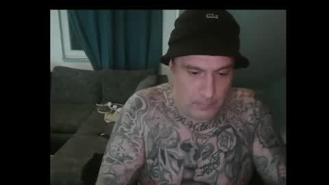 Snapshot of sinalco1975 chatting on May 20, 1:45 am sinalco1975 online show from May 20, 1:45 am
