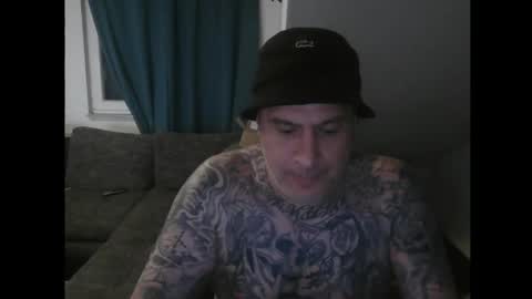 Snapshot of sinalco1975 chatting on May 22, 2:30 am sinalco1975 online show from May 22, 2:30 am