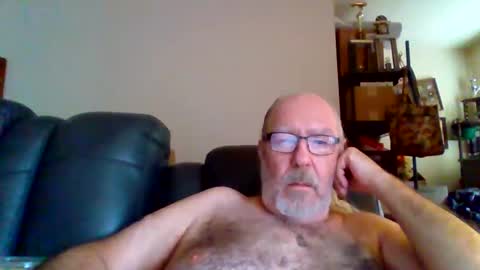 Snapshot of sincere159 chatting on December 28, 4:52 pm sincere159 online show from December 28, 4:52 pm