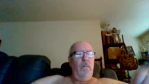 Snapshot of sincere159 chatting on January 6, 2:14 pm sincere159 online show from January 6, 2:14 pm