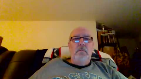 Snapshot of sincere159 chatting on January 12, 11:04 pm sincere159 online show from January 12, 11:04 pm