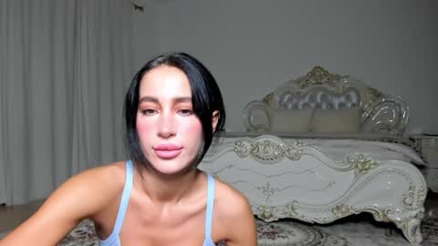 Snapshot of sincerelyc chatting on February 15, 10:50 pm C online show from February 15, 10:50 pm