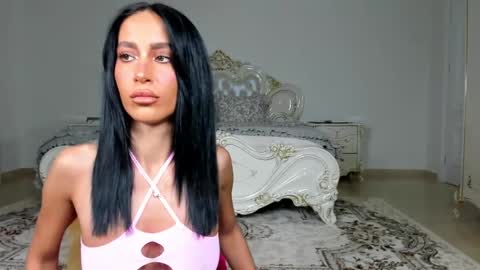 Snapshot of sincerelyc chatting on March 1, 6:43 pm C online show from March 1, 6:43 pm