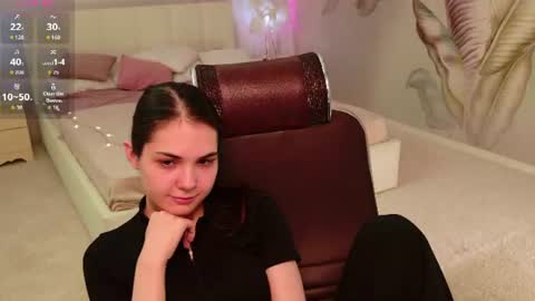 Snapshot of sindell_cryell chatting on July 13, 8:11 pm sindell_cryell online show from July 13, 8:11 pm