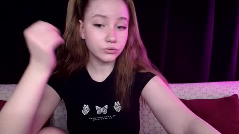 Snapshot of sindiwatsoon chatting on January 8, 12:58 pm Sindi online show from January 8, 12:58 pm