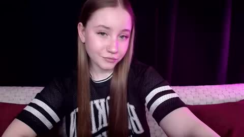 Snapshot of sindiwatsoon chatting on January 18, 12:36 pm Sindi online show from January 18, 12:36 pm