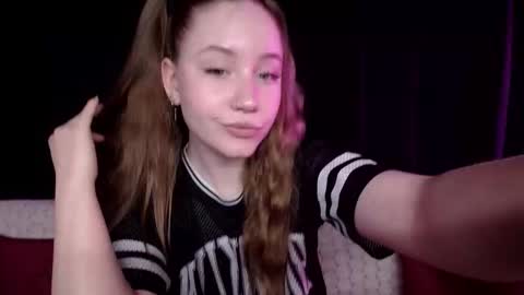 Sindi online show from February 15, 3:28 pm