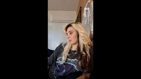 Aussie Sindy Rocker online show from February 6, 8:23 pm