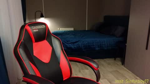 Snapshot of sinffuly chatting on January 13, 2:11 pm Richard online show from January 13, 2:11 pm