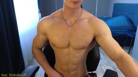 Snapshot of sinffuly chatting on October 17, 10:07 am Richard online show from October 17, 10:07 am