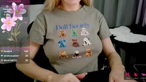 Snapshot of sinful_kittyy chatting on May 11, 4:04 pm Kate online show from May 11, 4:04 pm