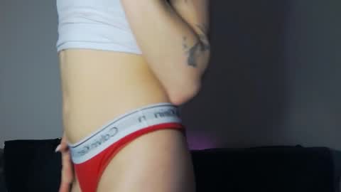 Snapshot of sinfulldesires chatting on February 1, 12:26 pm Two4Fun online show from February 1, 12:26 pm