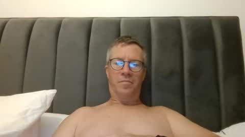 Snapshot of sinfulpulse69 chatting on June 10, 9:35 pm sinfulpulse69 online show from June 10, 9:35 pm