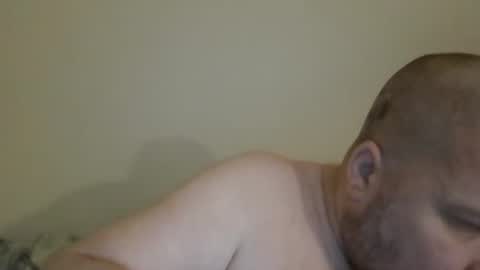 Snapshot of singledude_69 chatting on January 18, 8:20 am SingleDude 69 online show from January 18, 8:20 am