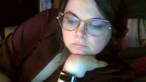 Siofra online show from October 15, 9:53 am