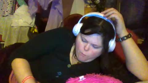 Siofra online show from April 3, 8:45 am