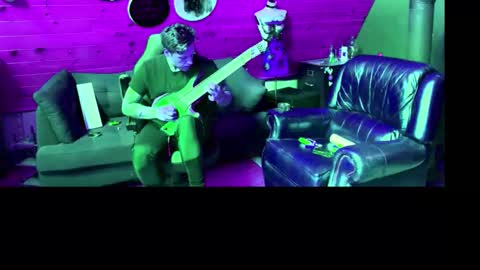 Snapshot of siphonophorstrings chatting on November 3, 5:25 pm Dustbunnyfoofoo online show from November 3, 5:25 pm