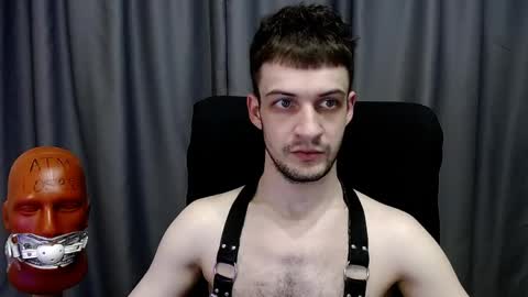 Sir Damien online show from April 4, 8:28 pm