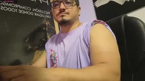 Snapshot of sir_dante_ chatting on June 20, 5:32 am Sir Dante online show from June 20, 5:32 am