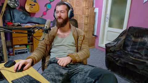 I am The Fourth and only Sir. Pelo online show from February 25, 11:42 am