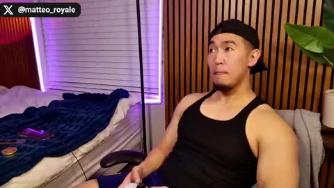 Snapshot of sir_teo chatting on March 1, 5:31 am SIR TEO online show from March 1, 5:31 am