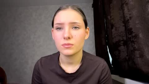 Snapshot of sirenapen chatting on February 12, 12:27 am Aurora online show from February 12, 12:27 am