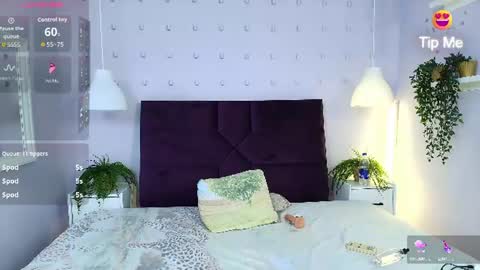 Snapshot of sirenyrouss chatting on July 2, 3:23 am sirenyrouss online show from July 2, 3:23 am
