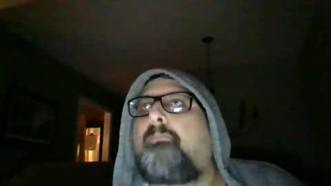 Snapshot of sirmike80 chatting on December 29, 10:14 pm SirMike80 online show from December 29, 10:14 pm