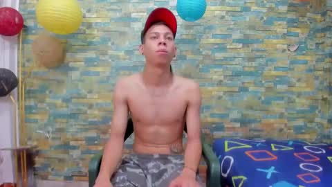 Snapshot of sirryant chatting on January 13, 6:38 pm SIR RYANT online show from January 13, 6:38 pm