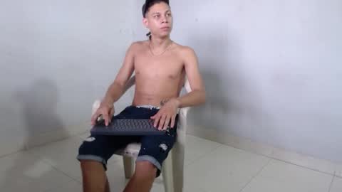 Snapshot of sirryant chatting on March 27, 6:51 pm SIR RYANT online show from March 27, 6:51 pm