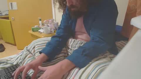 Snapshot of sirspammer chatting on November 11, 8:09 pm sirspammer online show from November 11, 8:09 pm