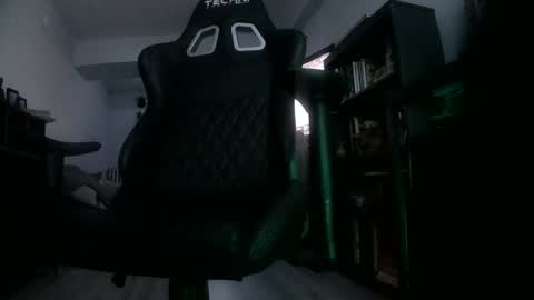 sirwally19er online show from December 14, 8:46 pm