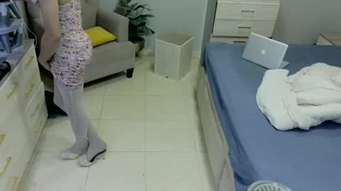 D i f a  Ana Arbeh shemale online show from February 17, 8:04 pm