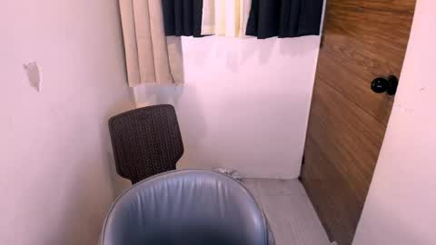 Snapshot of sissycumdumpster_goldey chatting on May 11, 2:45 pm sissycumdumpster_goldey online show from May 11, 2:45 pm